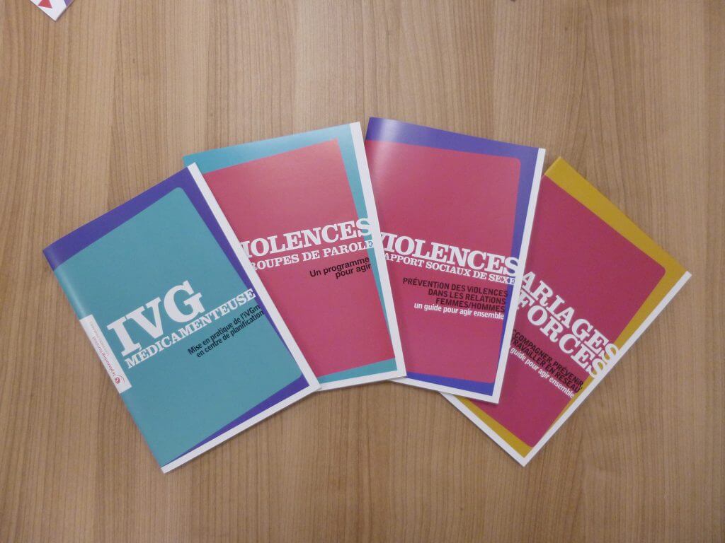 Print production : thematic booklets