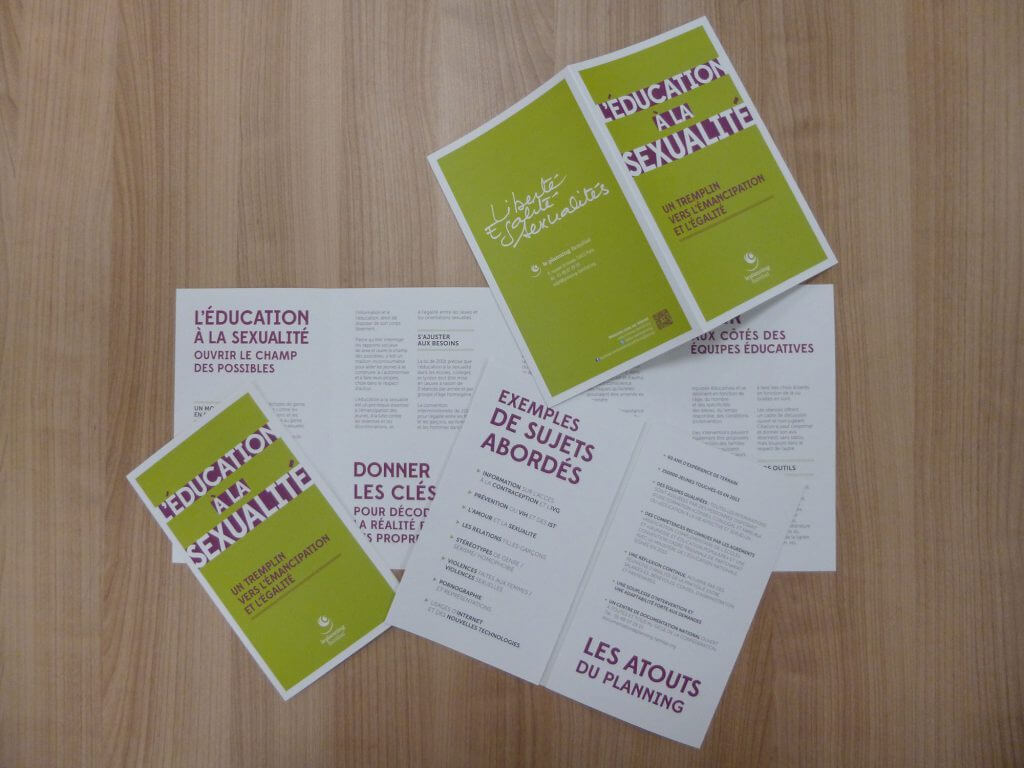 Print production : leaflet dedicated to sexuality education, version intended for students